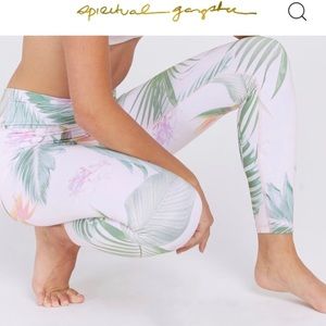 Spiritual Gangster Yoga Pants (light pink)